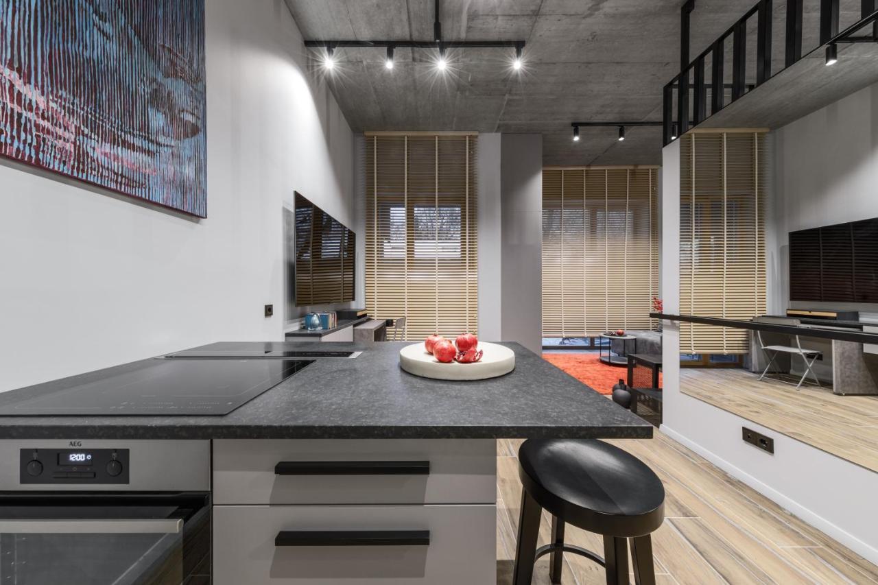 Ivis House Modern Apartment In Vilnius Old Town With Balcony VNO Exterior foto